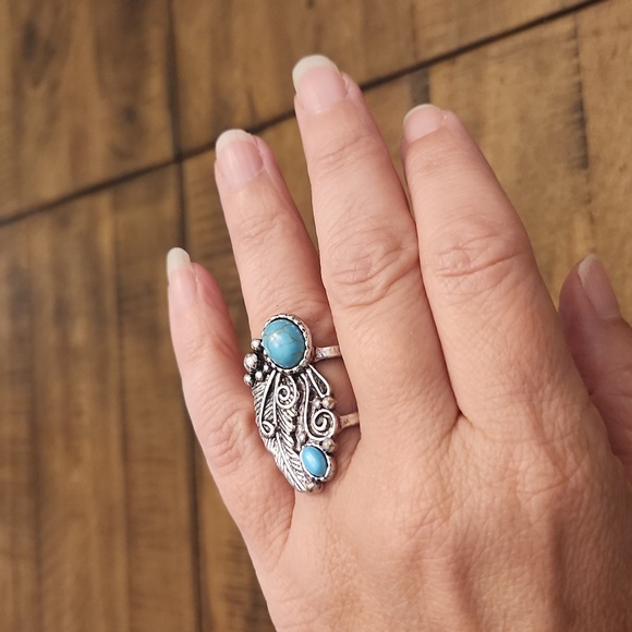 5 PC lot of Paparazzi jewelry turquoise, silver, antique bronze NWT - Picture 3 of 3